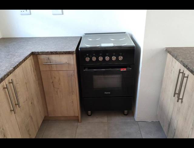 3 BEDROOM TOWNHOUSE FOR SALE IN BEDFORD GARDENS